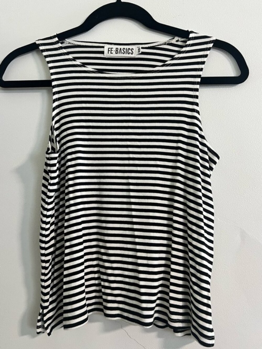 Women's Black and White🤍🖤 Striped Tank Top XS